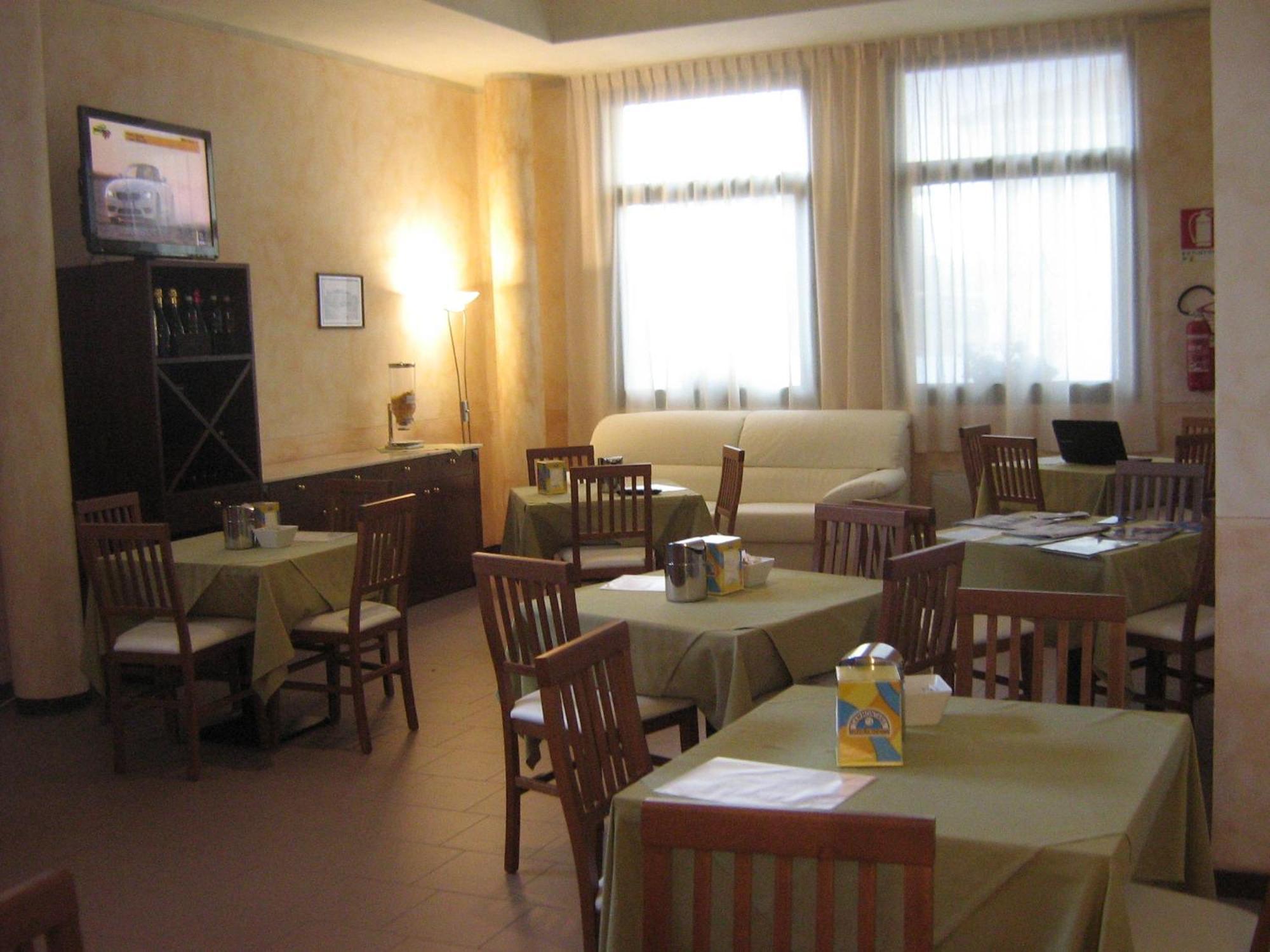 Hostiliae Ciminiera Hotel Ostiglia Exterior foto