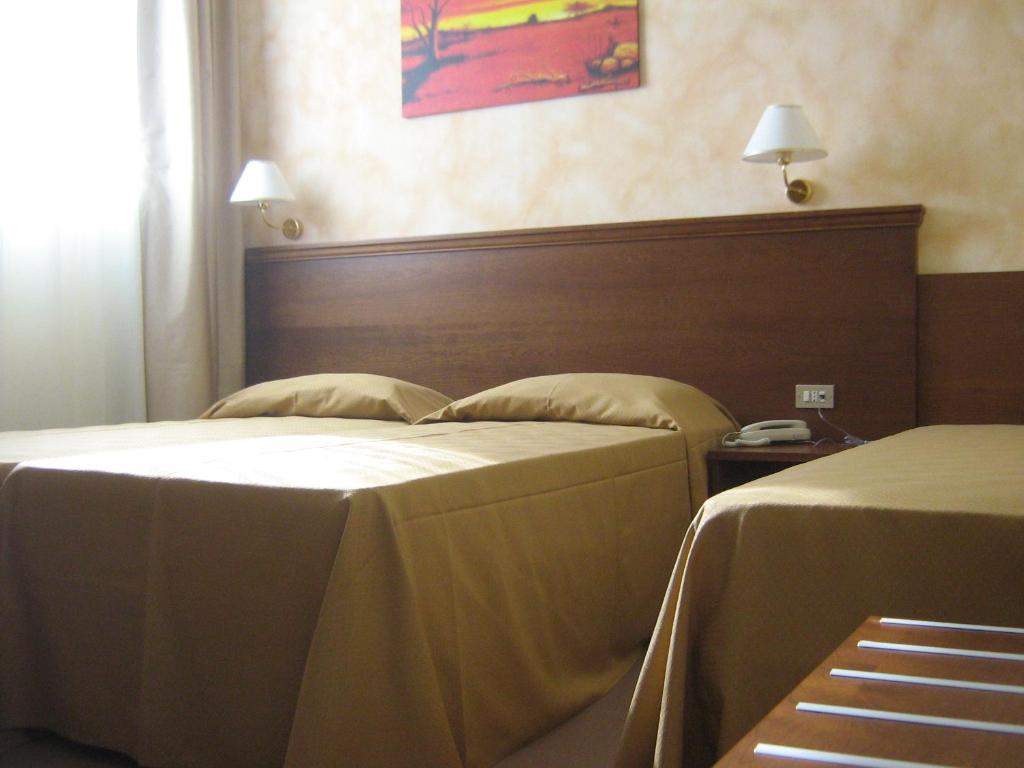 Hostiliae Ciminiera Hotel Ostiglia Zimmer foto